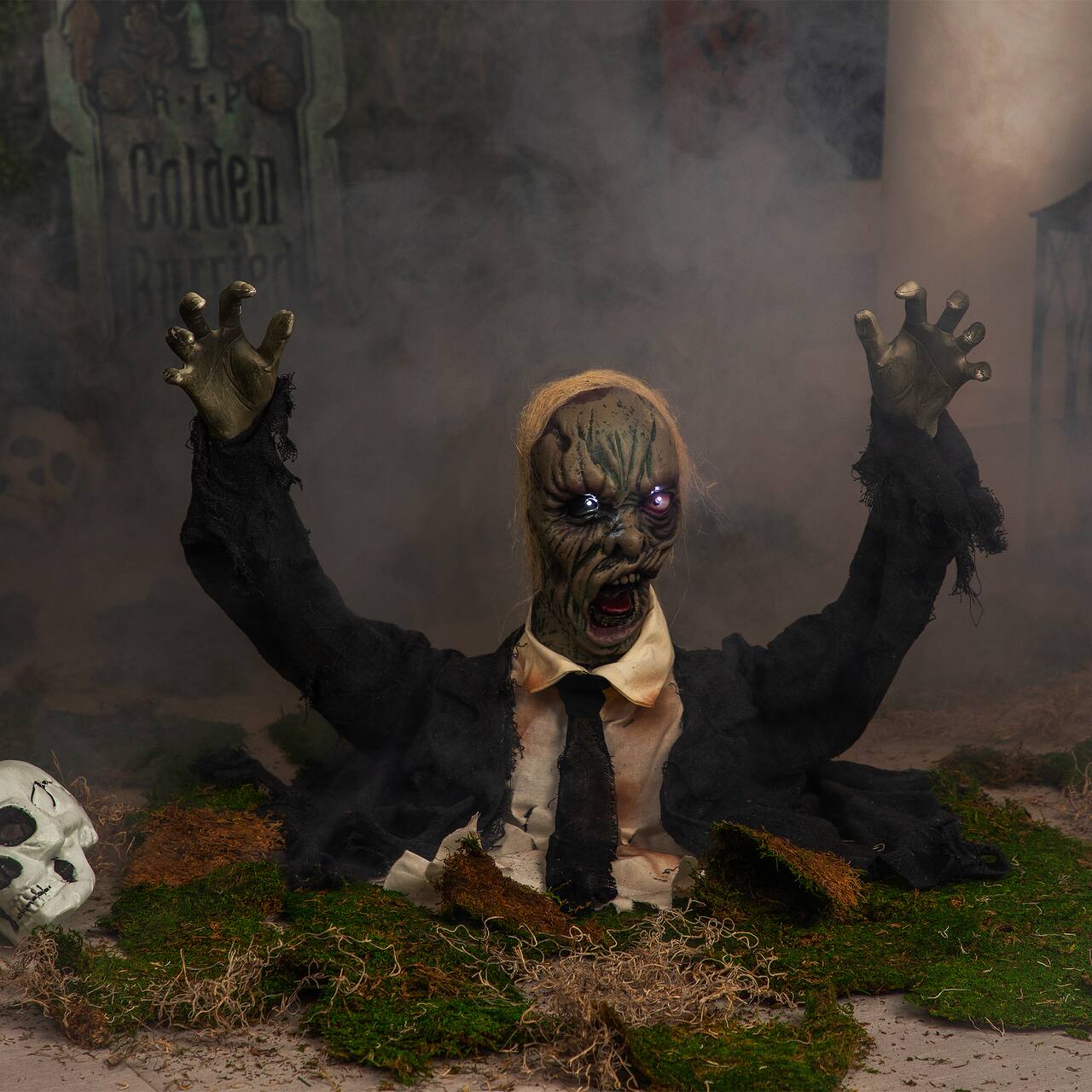 19" Lighted & Animated Groundbreaking Zombie Halloween Decoration